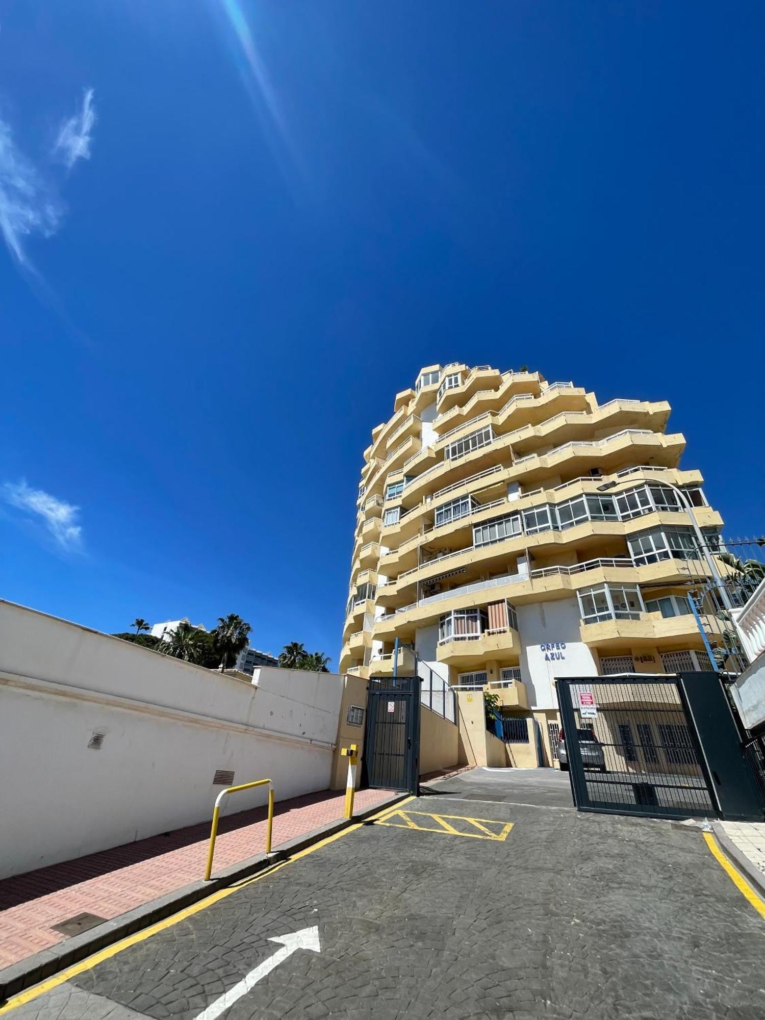 Vistas Al Mar Y Al Puerto Deportivo Apartment Benalmádena Exterior foto
